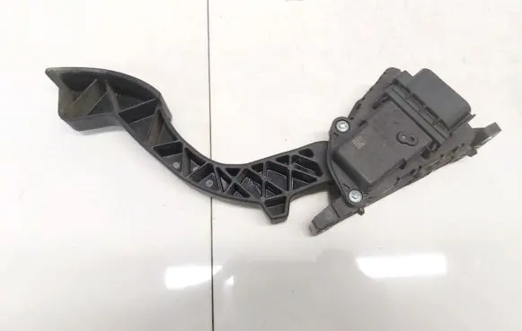 Volvo V50 Accelerator throttle pedal 4m519f836ah 4m51-9f836-ah