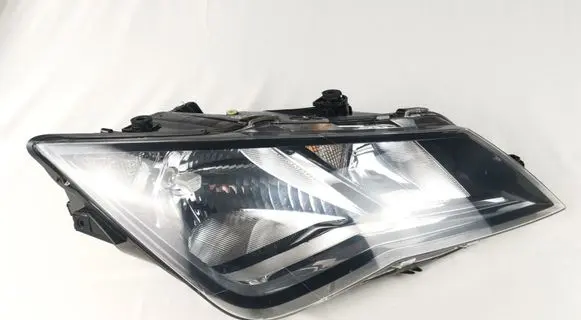 Seat Leon (5F) Headlight/headlamp 5F1941006 90010799