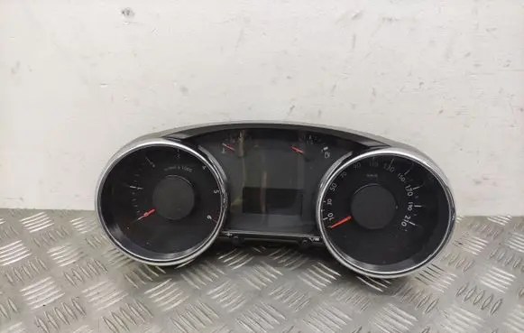Peugeot 3008 I Speedometer (instrument cluster) 9805232380
