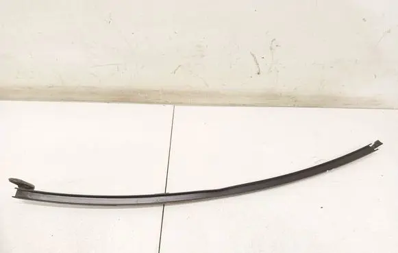 Toyota Yaris Rear door glass trim molding 