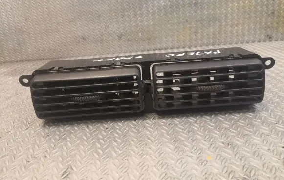 Mitsubishi Pajero Sport I Other center console (tunnel) element