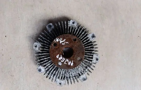 Mitsubishi Pajero Sport I Viscous fan clutch 