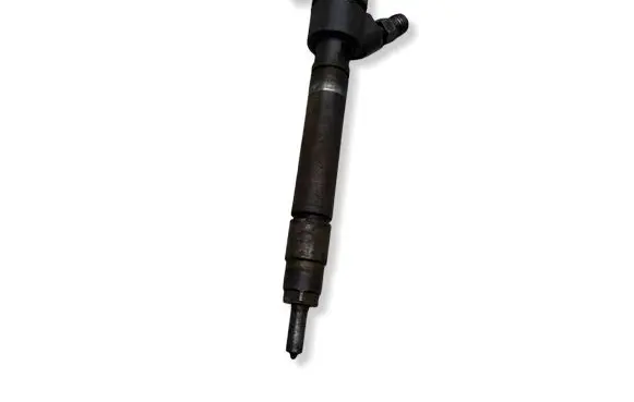 Volvo S60 Fuel injector 30750283