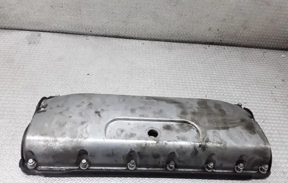 Volkswagen Touareg I Rocker cam cover 07Z103469