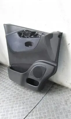 Renault Trafic III (X82) Front door card panel trim