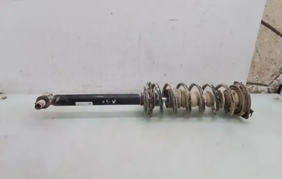Rear shock absorber with coil spring