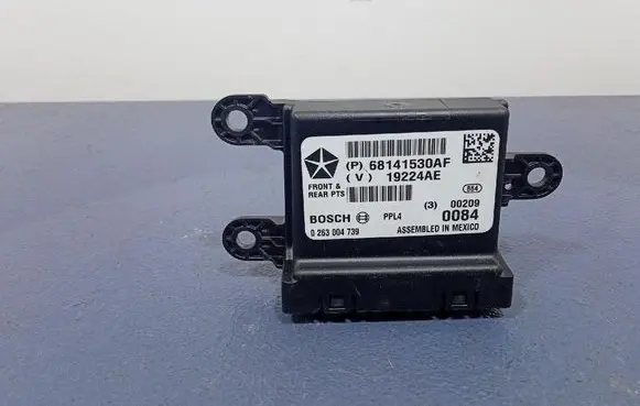 Jeep Grand Cherokee Parking PDC control unit/module 68141530AF