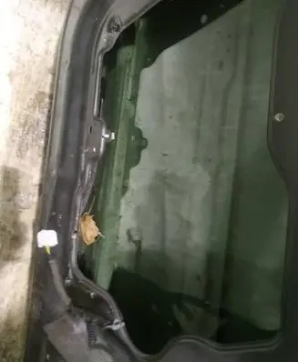 Nissan Qashqai Front door window glass four-door as2