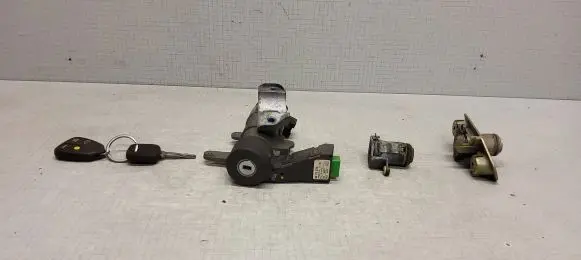 Volvo S60 Lock set 8673073 510130020 73760