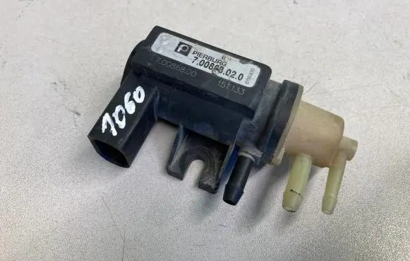 Volkswagen Touran I Vacuum valve 700868020