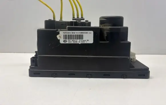 Mercedes-Benz E W210 Central locking vacuum pump 2108001548