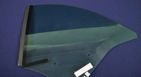 Audi A3 S3 8V Rear side window 8V7845297D