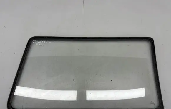 Volkswagen Transporter - Caravelle T4 Rear side window 43R00049