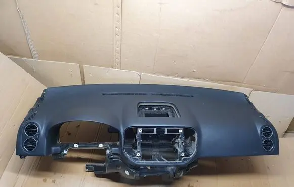 Volkswagen Golf Plus Dashboard 