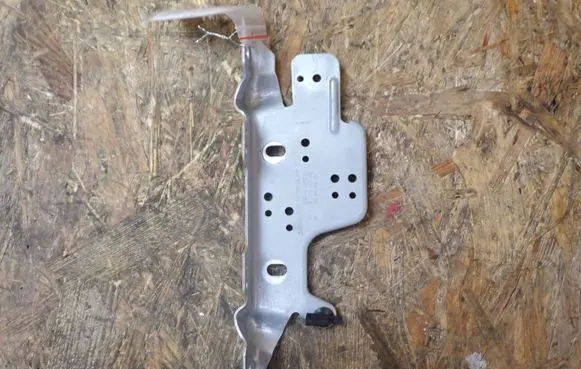 Jaguar XJ X351 Other exterior part DX23043B58A