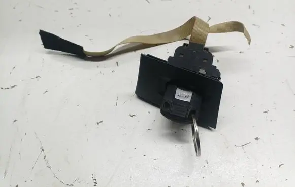 BMW 3 E90 E91 Ignition lock 10862510 6954719
