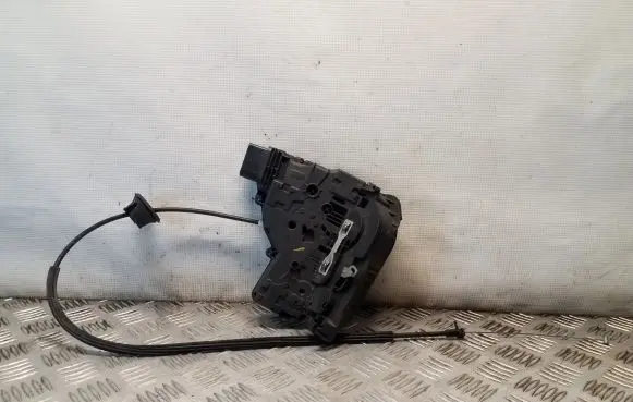 Volkswagen Sharan Sliding door lock 7N0839015B