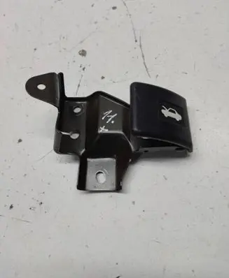 Nissan X-Trail T30 Engine bonnet (hood) release handle 