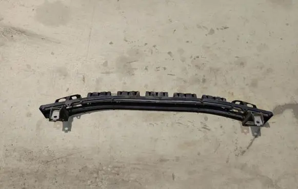 Suzuki Swift I Front bumper cross member