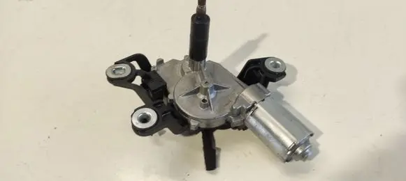 Volkswagen Golf Plus Rear window wiper motor 0390201809 5M0955711B