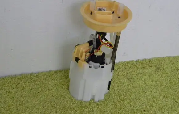 Volkswagen Transporter - Caravelle T6 In-tank fuel pump 7e0919050l