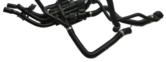 Engine coolant pipe/hose