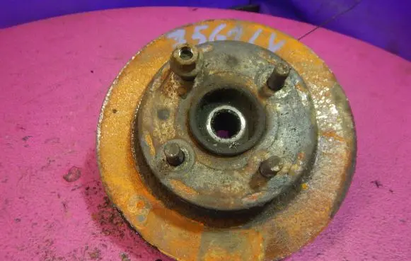 Nissan Micra Front wheel hub spindle knuckle