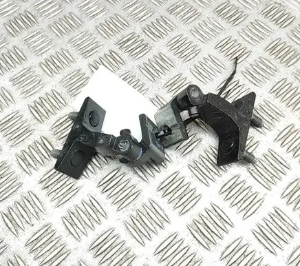 Mercedes-Benz GLA H247 Front door hinges set A1777209605 A1777209405