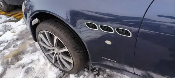 Maserati Quattroporte Fender