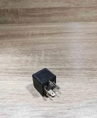 Opel Vectra C Other relay 90464760 V23134K52X220