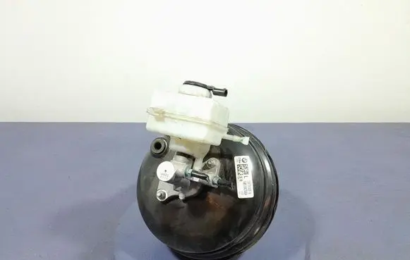 BMW X6 F16 Brake booster 6791409