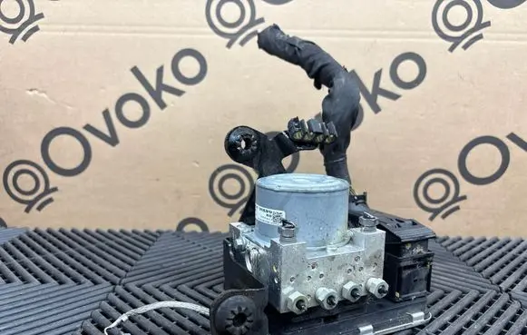 Volvo XC90 ABS Pump 31445475