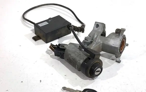 Volkswagen Transporter - Caravelle T4 Ignition lock 701905851