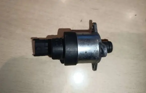 Opel Astra H Fuel pressure sensor 0928400493