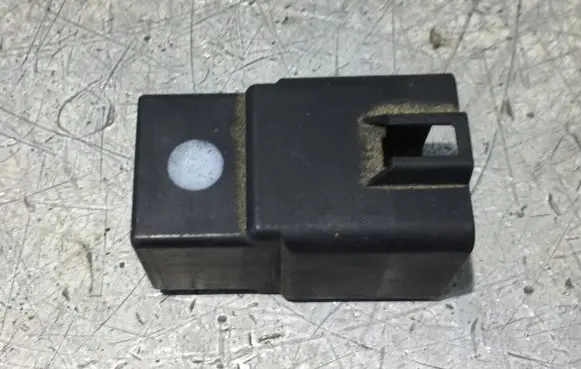 Peugeot Boxer Coolant fan relay V23136J1004X47 46537685