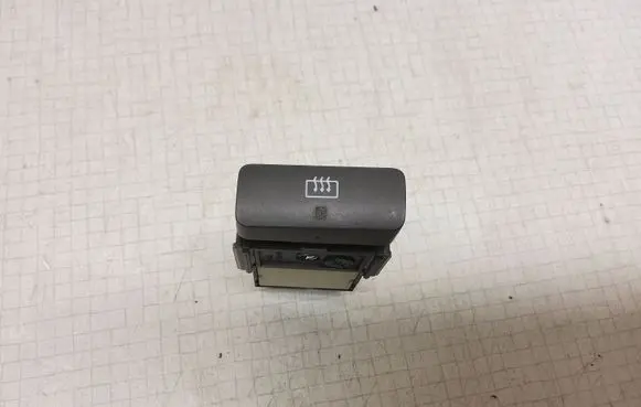 Toyota Corolla Verso E121 Windscreen/window heater switch 15A410