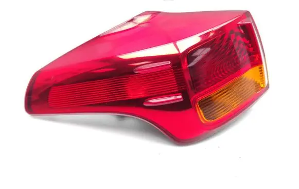 Toyota RAV 4 (XA40) Rear/tail lights