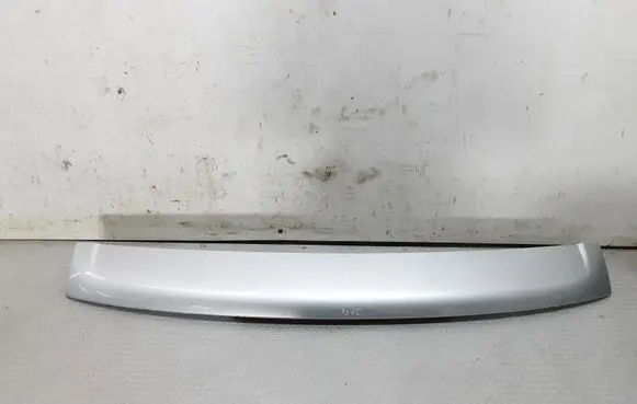 Volkswagen Touareg I Rear window tailgate spoiler 7L6827933C