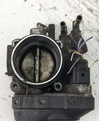 Audi A3 S3 8L Throttle valve 408238323001 06A133062A 01351