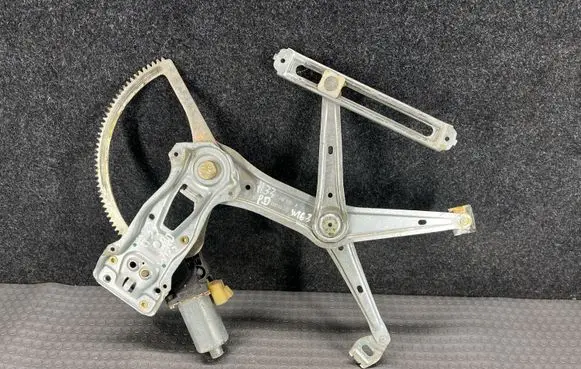 Mercedes-Benz ML W163 Front door window regulator with motor 