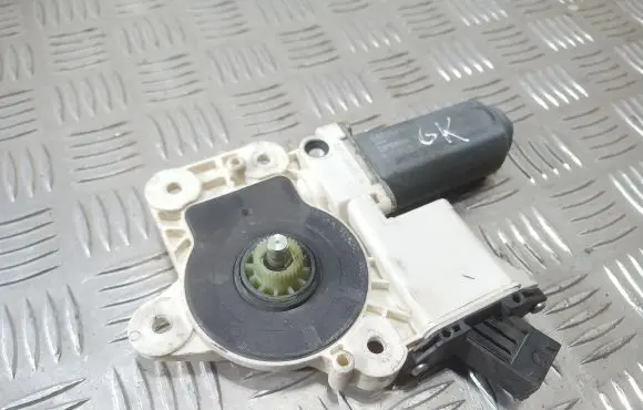 Opel Signum Rear door window regulator motor 24414776 1137328066