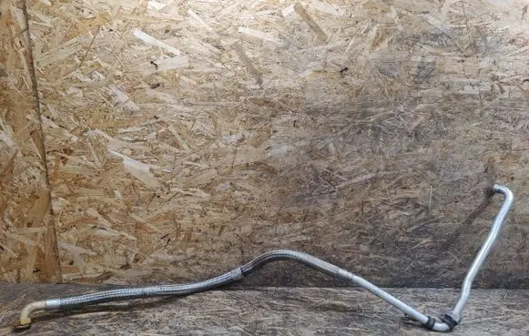 Maserati Quattroporte Oil cooling pipe 