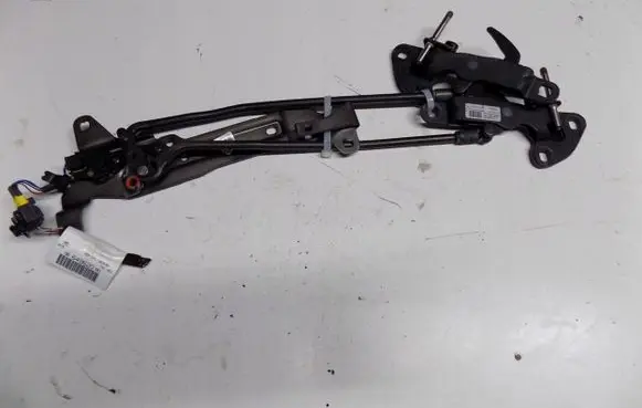 Peugeot 207 CC Tailgate hinge 9664962080