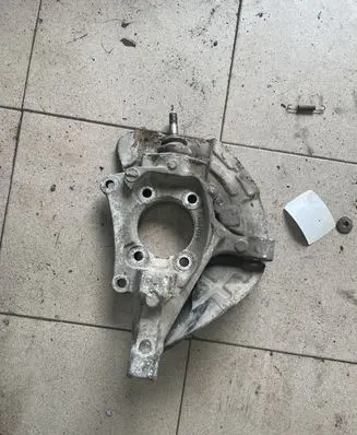 Volvo S60 Front wheel hub spindle knuckle