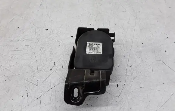 Volvo V50 Alarm system siren 8666502