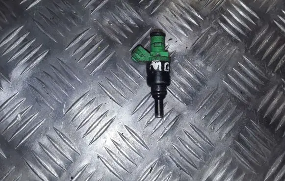 Mercedes-Benz C W203 Fuel injector 2710780549