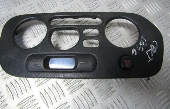 Mitsubishi Colt Screen/display/small screen MR189269