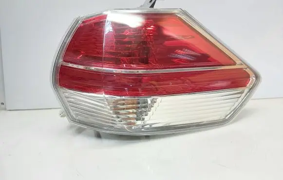 Nissan X-Trail T32 Rear/tail lights
