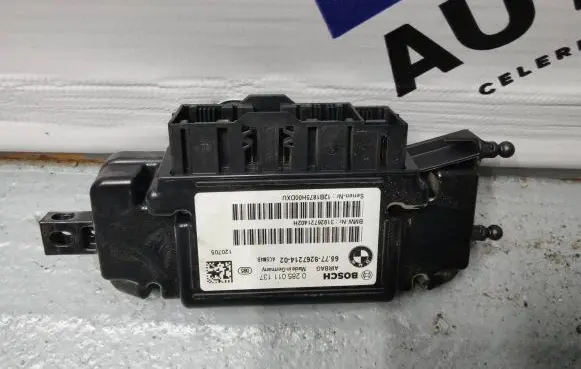 BMW 5 F10 F11 Airbag control unit/module 9267214 31926721402H 0285011137