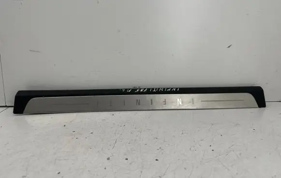 Infiniti FX Side skirt front trim 76894CG000